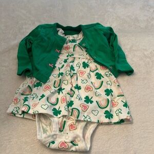 Carter’s st Patrick’s day 6mo outfit